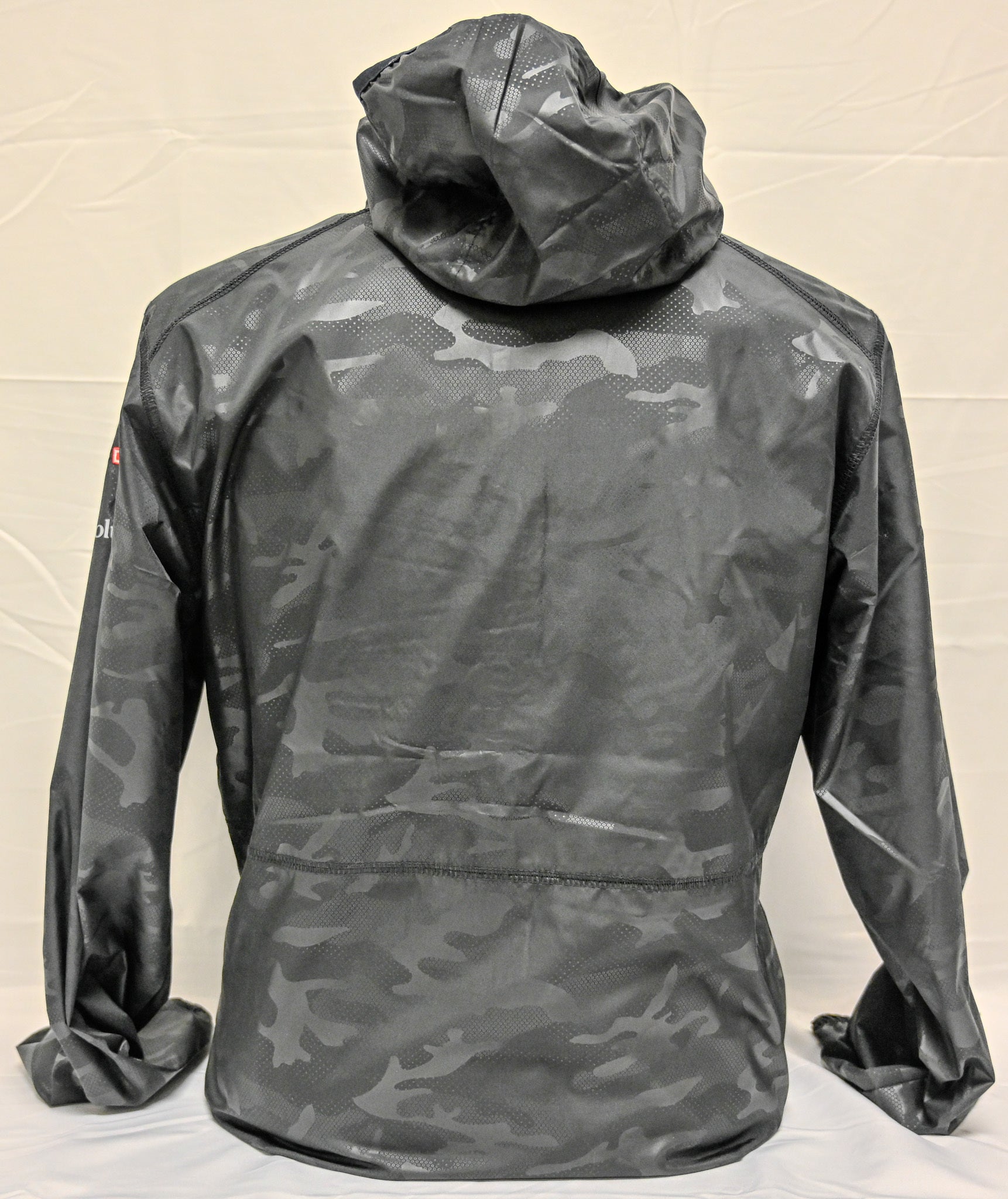 Columbia camo windbreaker deals